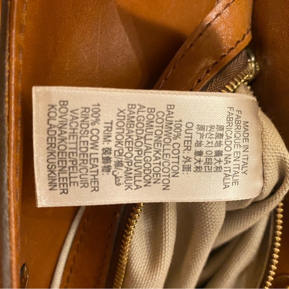 Burberry Purse with Handle and Removable Shoulder Strap - Picture 7 of 12